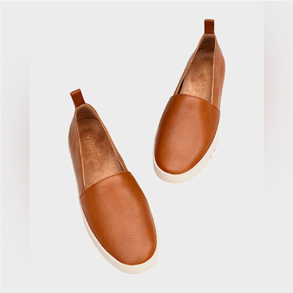Vionic Women's Tan Slip-On Shoes